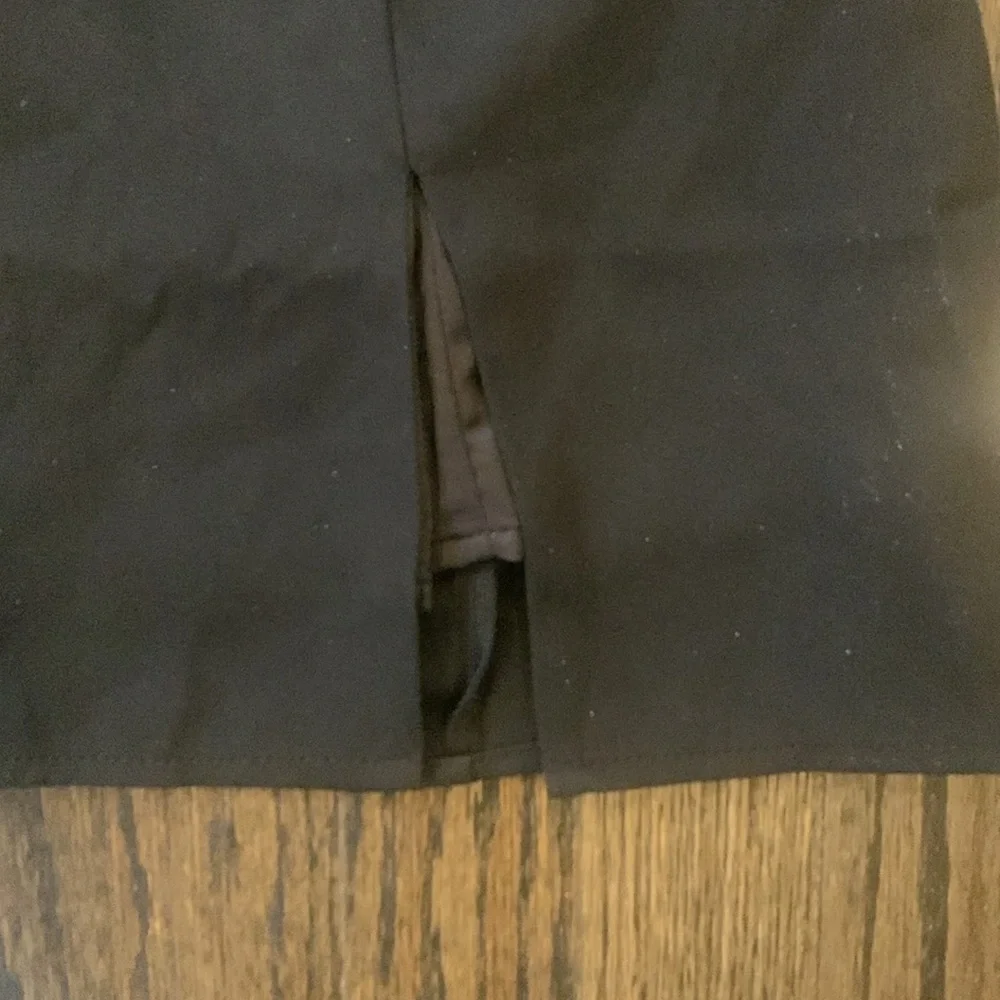 NWT Little Black Dress- size 4 - Picture 6 of 7